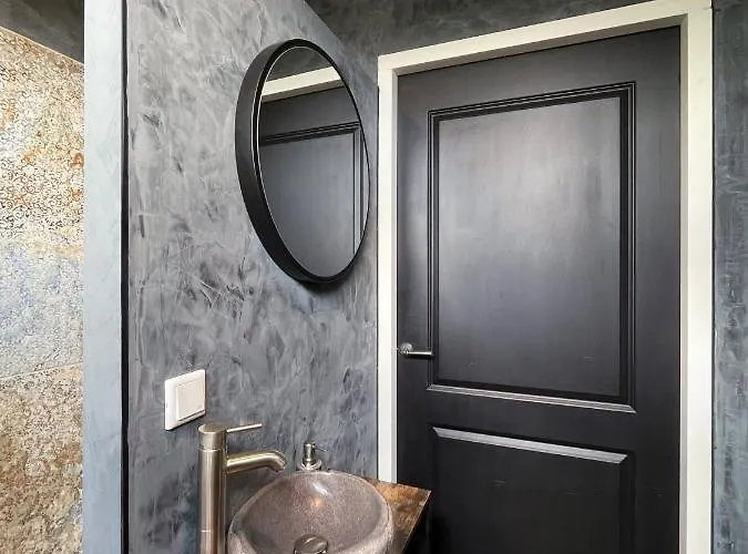 Dierenweide Upstairs Apartman